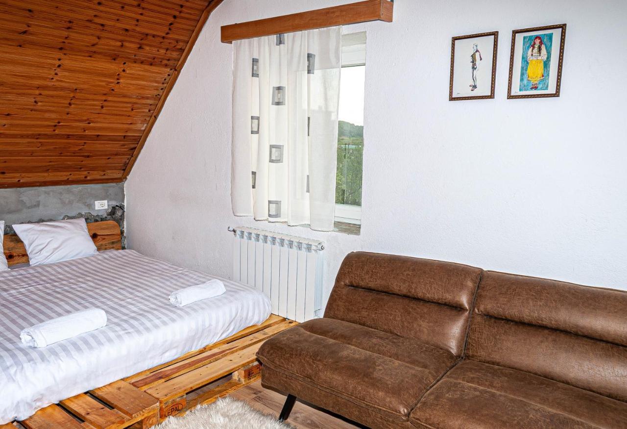N'Konak Guesthouse Puke Bagian luar foto
