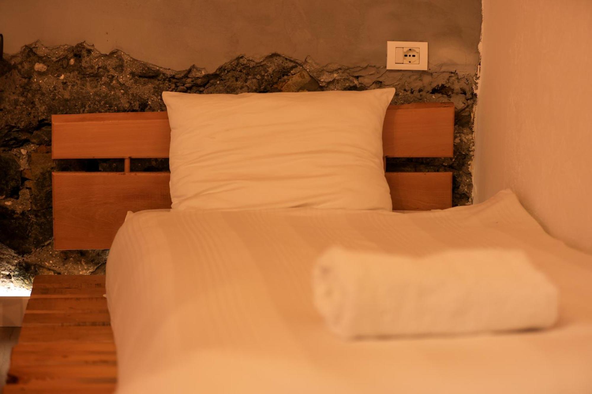 N'Konak Guesthouse Puke Bagian luar foto