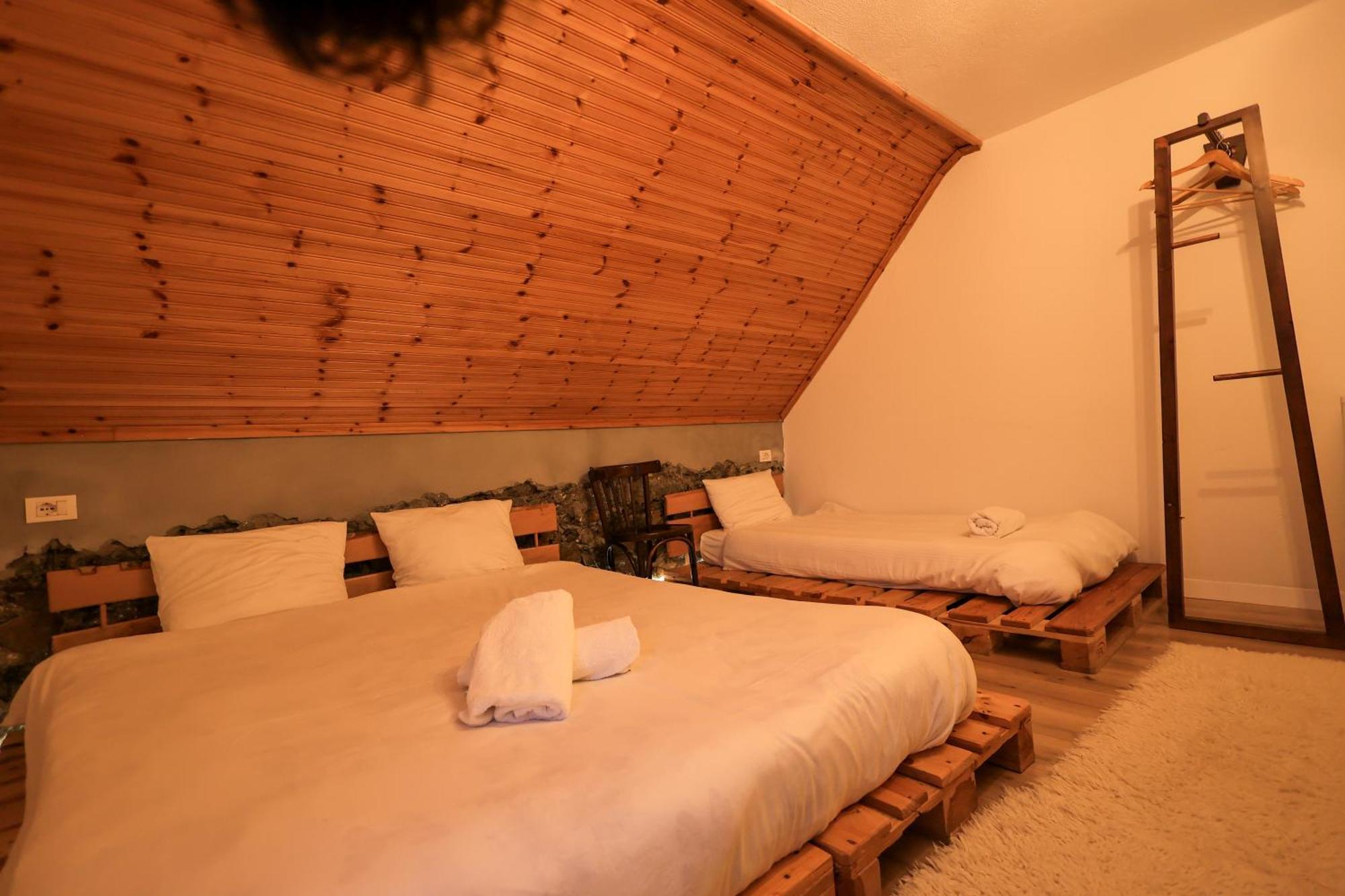 N'Konak Guesthouse Puke Bagian luar foto