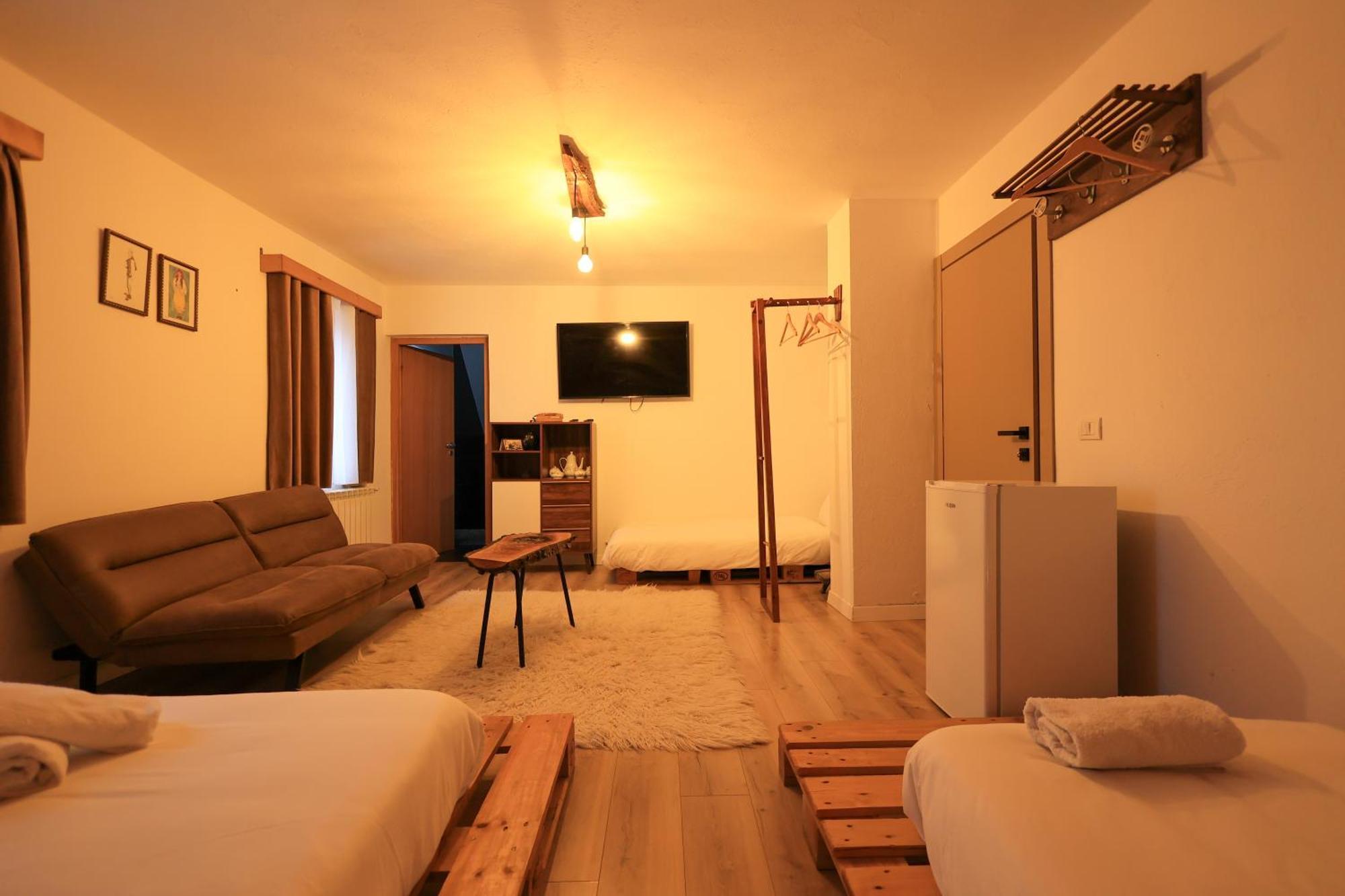 N'Konak Guesthouse Puke Bagian luar foto