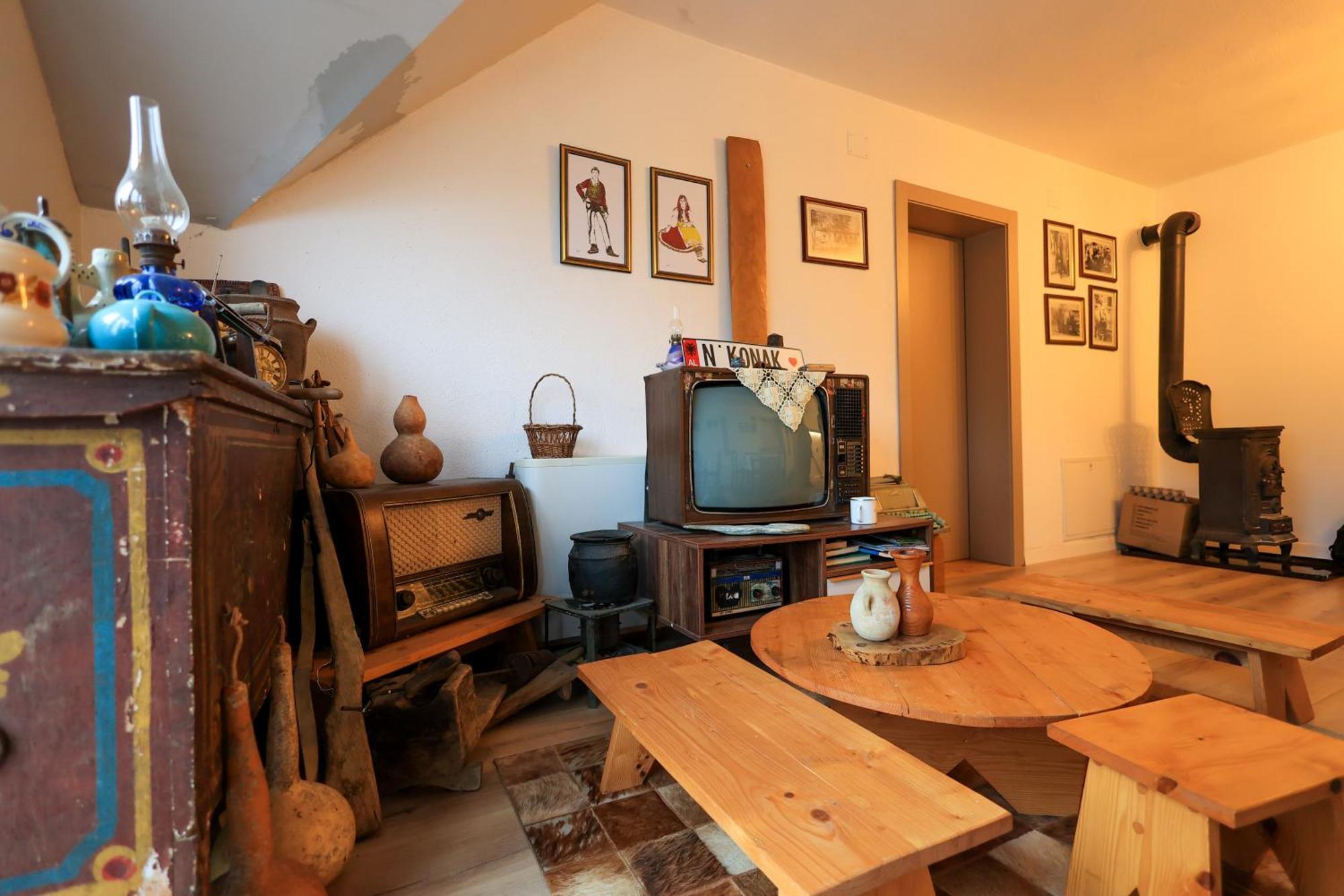 N'Konak Guesthouse Puke Bagian luar foto